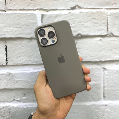 TITANIUM MAGSAFE SILICON CASE